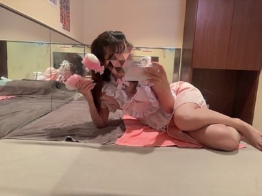 にこ