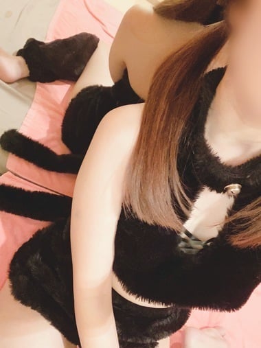 あみな